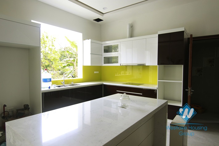 Villa with 4 bedrooms for rent in Vinhome  Riverside Long Bien, Hanoi.